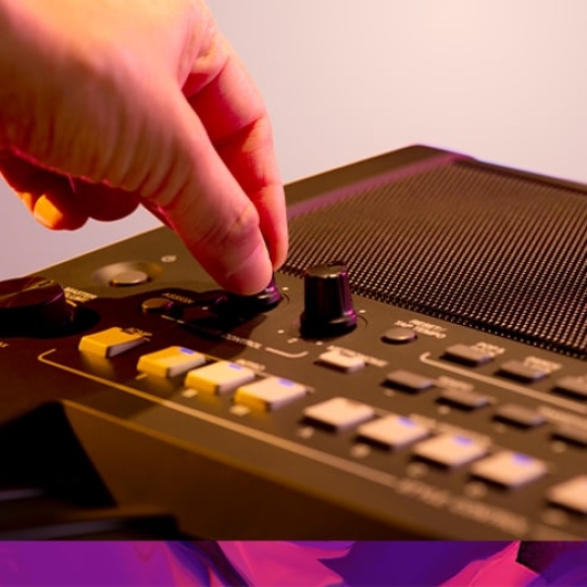 Organ Yamaha PSR-SX600