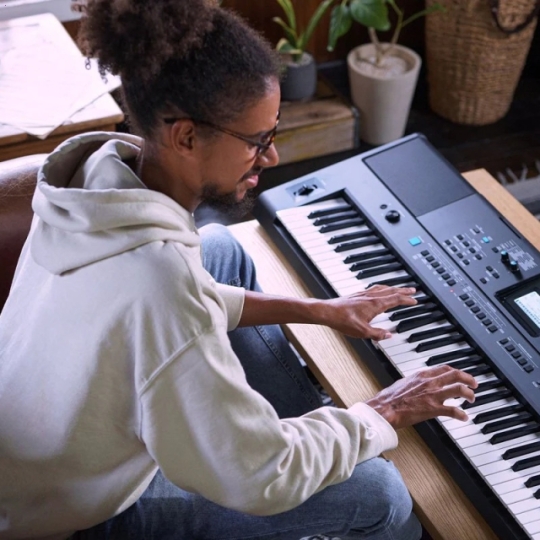 Organ Yamaha PSR-EW425