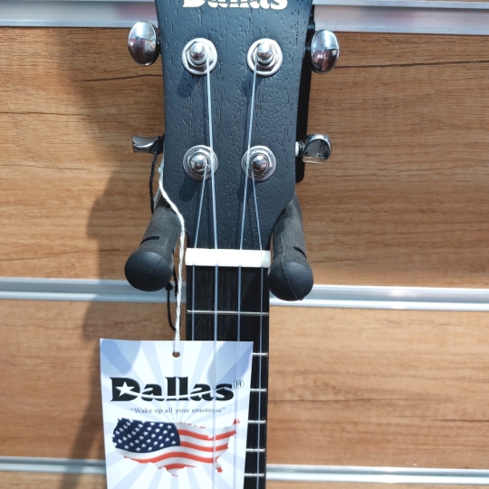 Đàn ukulele Dallas dáng khuyết