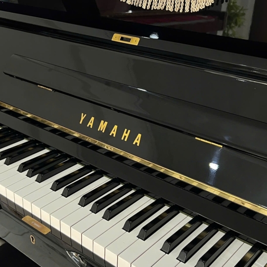 Piano Yamaha YUS Black