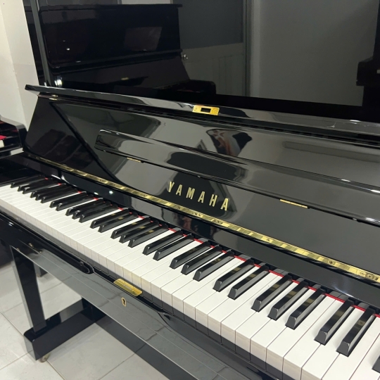 Piano Yamaha YUS Black