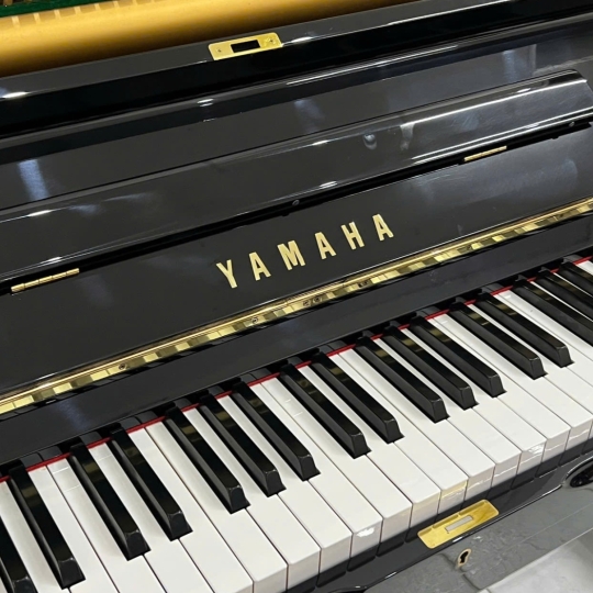 Piano Yamaha YUS Black
