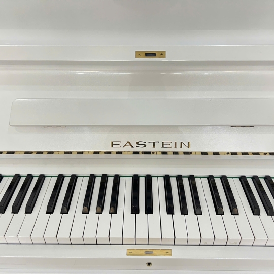 Piano Eastein White