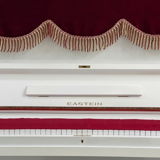 Piano Eastein White