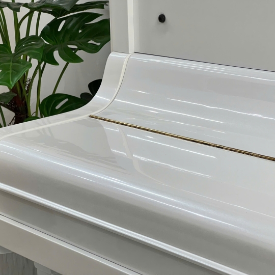 Piano Eastein White