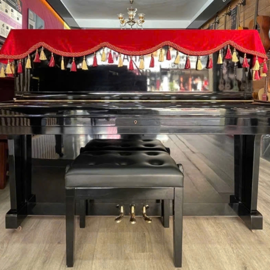 Piano Yamaha U1E-BL
