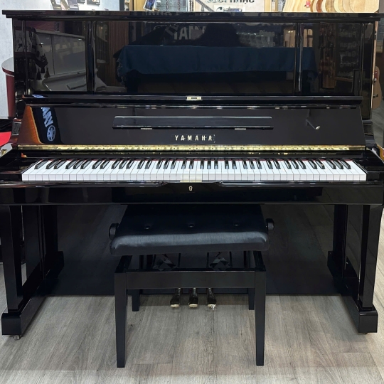Piano Yamaha UX3 Black